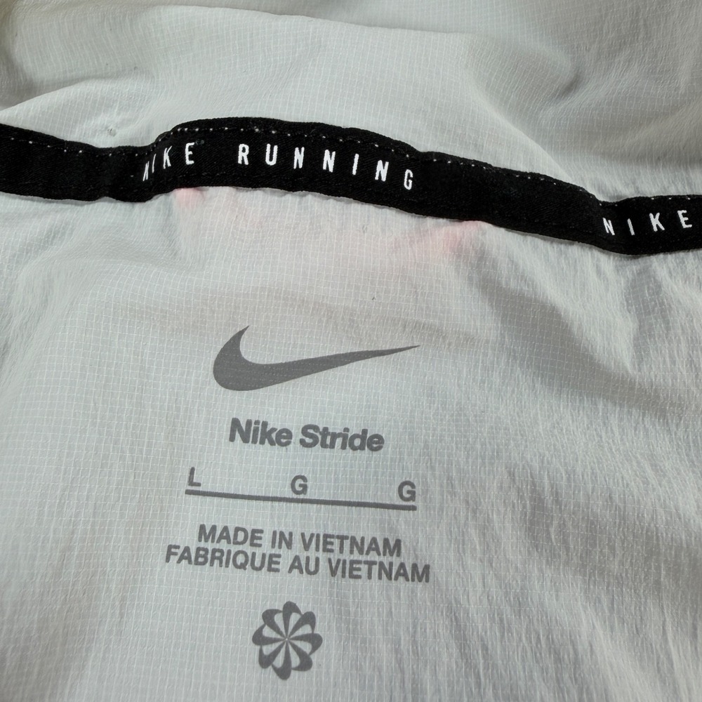Nike Stride Repel UV Lightweight Running Jacket HV4548-133 Mens Large $125 - Picture 8 of 12